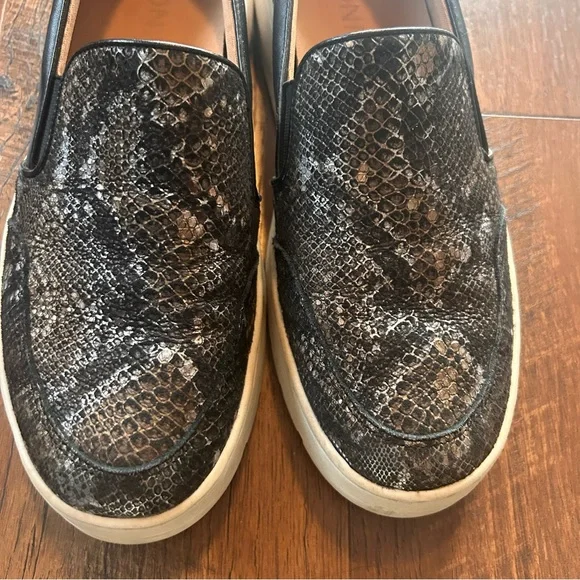 Vionic Dinora Boa Black & Snake Print Leather Platform Slip-on Sneaker US 7 - Picture 2 of 9